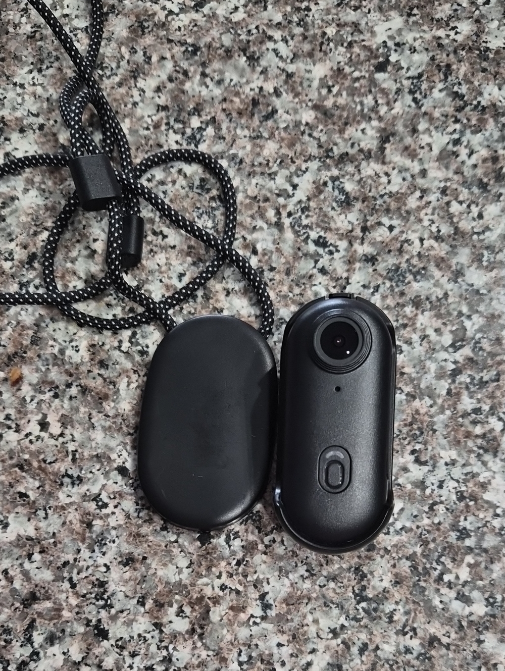 Black Wearable Clip Camera – Compact Hands-Free Action Camera